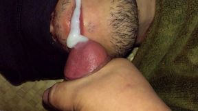 pinoy laborer deepthroated by his co-worker