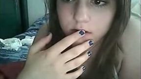 Cute web cam brunette girl exposed her nice pussy and rubbed her clit
