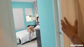 ”Diamond Banks gets ravaged by huge black cock after yoga”