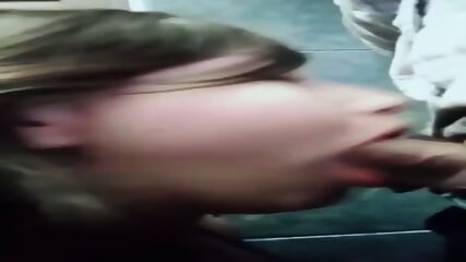 Karla Chupando A Su Novio A Garganta Profunda