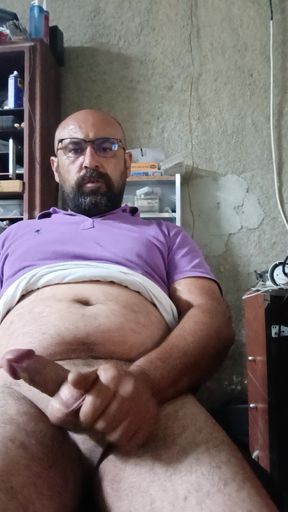 Master Bear Cums with a Cigarette in His Mouth