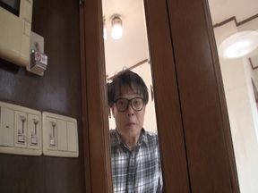 A082g05 the Wife Next Door Who Shows off Her Masturbation Is Too Erotic...