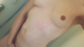 ce matin, la douche etait et je n avais pas mon homme sous la main... des ...