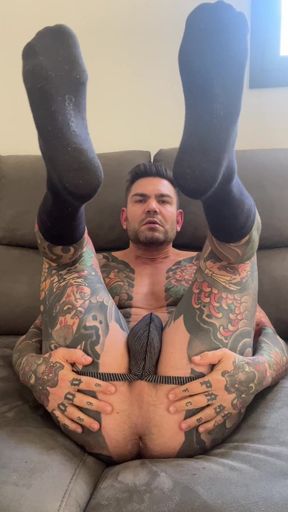 Young Spanish Shows Everything