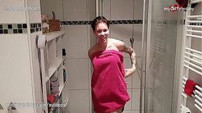 Hot college roommate gets a facial surprise in the shower