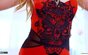 Alexa grace gets her tight pink pussy stuffed with dick