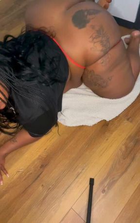 I knwmy ass heavy me watch me play