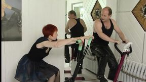 milf in the shopping center persuaded to fuck and filmed private porn right at home! Retro