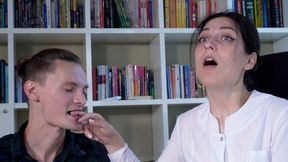 BITING DOCTOR’S FINGERS THERAPY! (FHD)