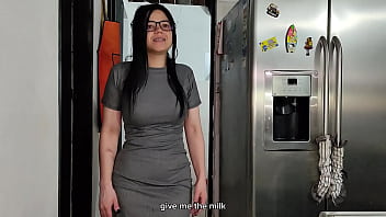 My step-cousin'_s slut takes advantage of the fact that we are alone and starts to fuck very deliciously