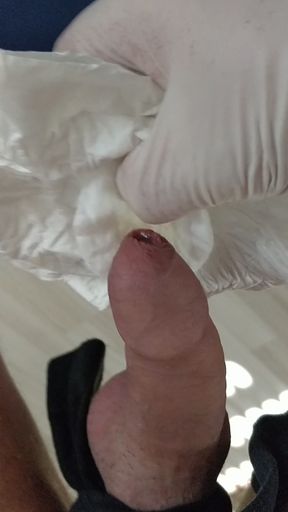 I'm jerking off my hot cock until it's nice and big before it gets to enjoy my pad today.