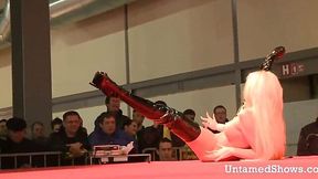 Amateur seductress gets wild on stage