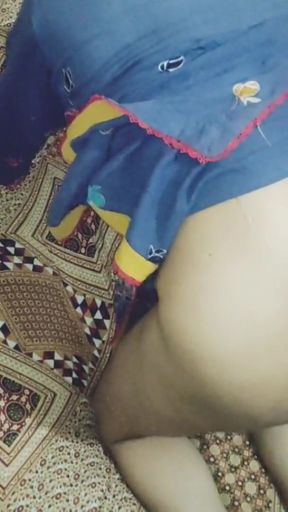 Nokrani ki Chudai Gand me Dard hota hai   Clip 1