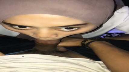 Ukhti Hijabers Sepong Otong Selingkuhan