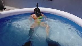 CPR - DUMB BITCH IS RESCUED BY A LIFE GUARD