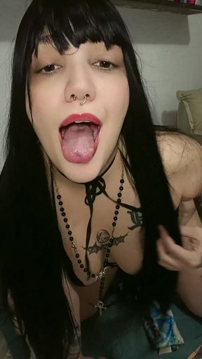 Solitary self-love in homemade clips