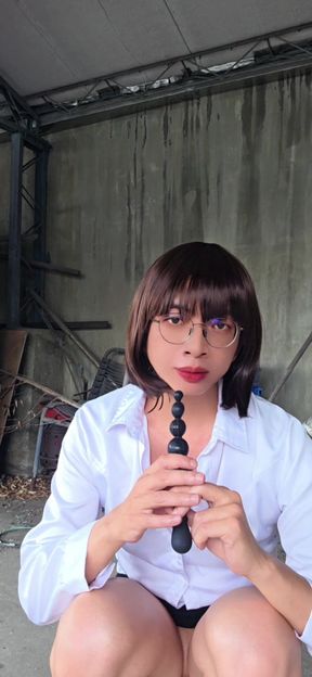 Office Lady Trans Ting Xuan Masturbating Outdoors.