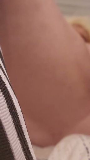 T-girl Sexy Masturbation