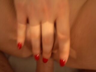 (DIA ITA) Ero così ARRAPATA che mi SONO SCOPATA IL FATTORINO!