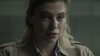 En el barro (2025) 1 capitulo 8 fin temporada 1