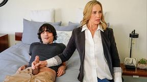 Making an Erotic Deal with My Friend'_s Stepmom to Leave Her Stepson Alone