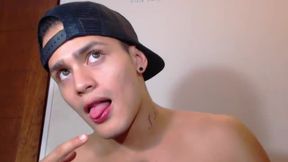 Jhon Wolf Shows His Asshole!