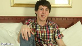 Leon Masturbating in Bed
