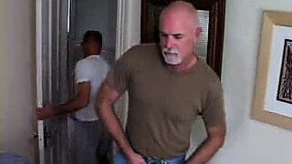 Harter Analverkehr für geile schwule Schlampen