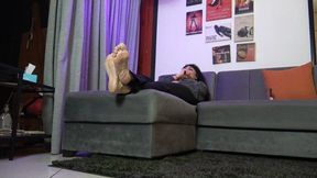 GOLDEN WHIP : THE HUMAN DOORMATS