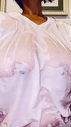 Huge Tits Wet T-shirt Show