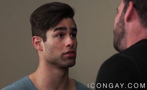 Muscular hunk fucks his lover as a last resort for breakup