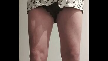 Regardez sous ma mini jupe