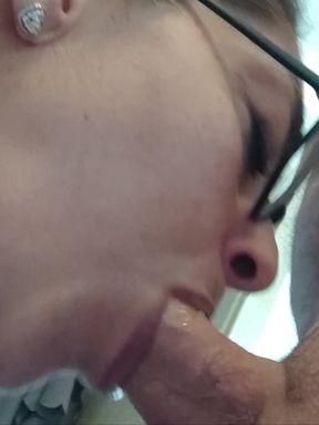 Milf Bitch Eva Blowjob