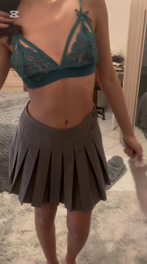 VIDEO #4 – LO SPOGLIARELLO CHE TI FARÀ IMPAZZIRE 💋🔥