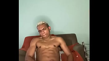 MLK BATENDO PUNHETA DE MADRUGADA