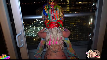 Big Booty White Girl Sucks Off BBC Clown on High Rise Patio During NYE Party