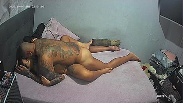 CASAL FUDENDO GOSTOSO COM TESÃO.