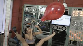 Ziva Blows Single and Double-Stuffed Q16's - Dramatically! (MP4 - 720p)