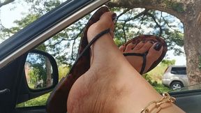 How nice pronounced arches with flip-flops on my car door (3)