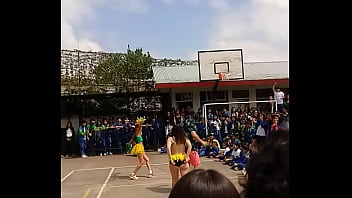 La nueva chica culona del san alfonso