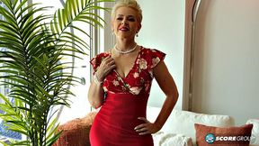 58-year-old Bobbi Shay gets off and tells how to jack off
