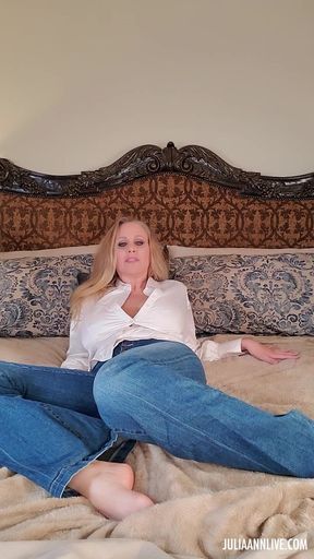 Julia Ann Blue Jeans Anal Tease