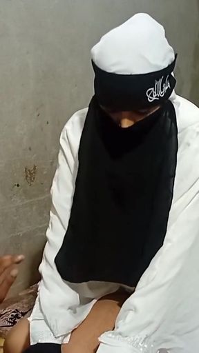 Stunning moment from &quot;Pakistani Muslim women was riding on uncut dick&quot;