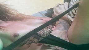 branlette dans ma culotte je vous avez un delaisse mais je reviens !!!!