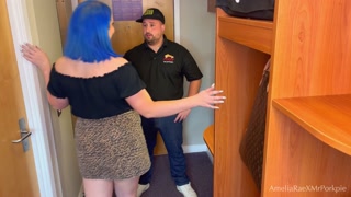 AmeliaRae Fucks Pizzaboy