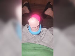 Hands-free cum outside with toy