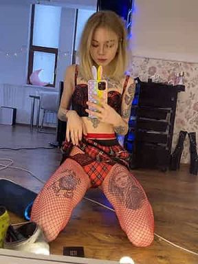 karneli bandi--09-30--Do you want me to take off my panties