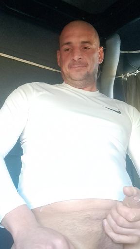 Morning wank in at Lidl Carpark