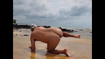 Ladysilva latina gay bunda gostosa na praia, vamos fuder gostoso