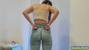 BLUE JEANS FETISH BIG ASS PROBLEMS CLENCHING SHAKING CHEEKS